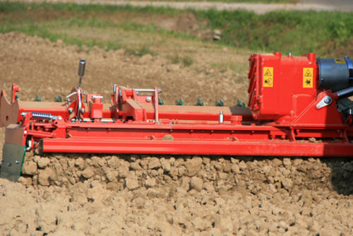 Kverneland Foldable Power Harrow F30