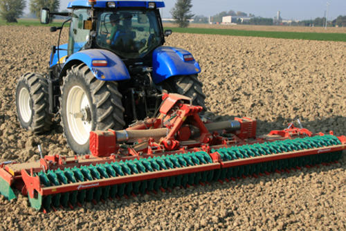 Kverneland Foldable Power Harrow F30