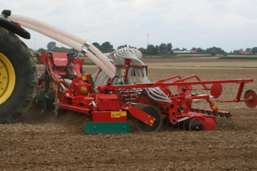 Kverneland Foldable Power Harrow F35 