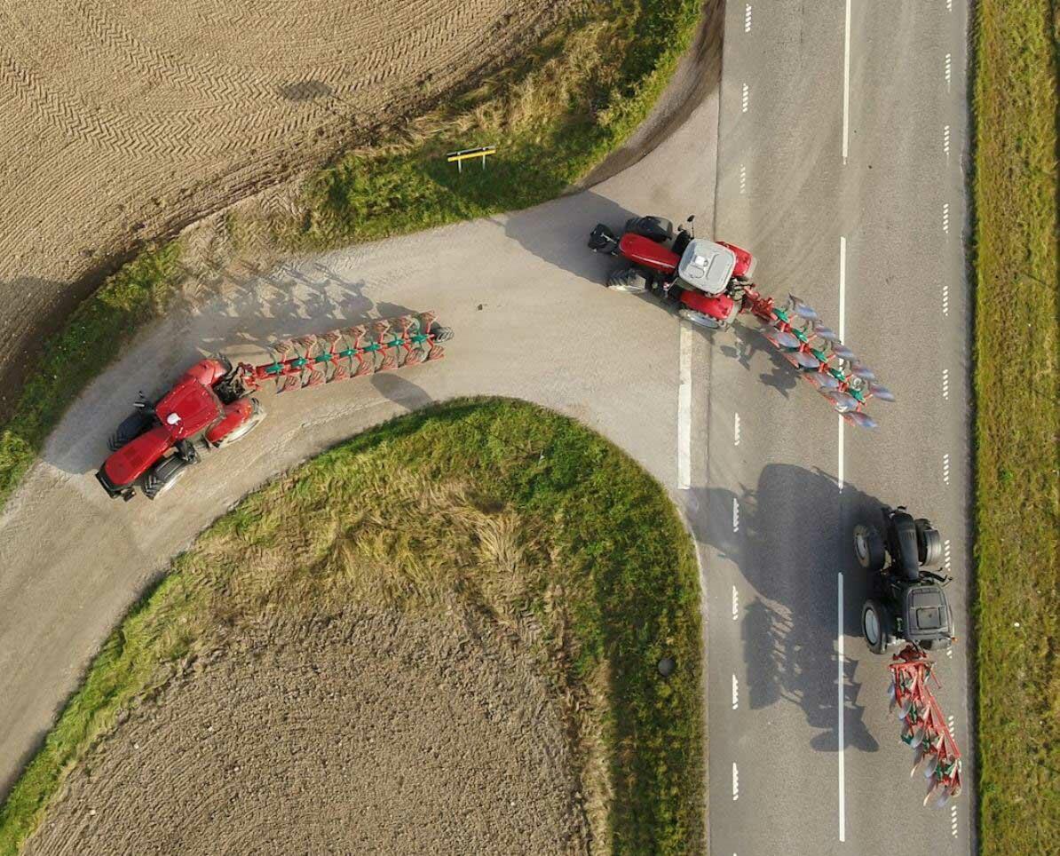 AT-NEW-GENERATION-MOUNTED-REVERSIBLE-PLOUGHS